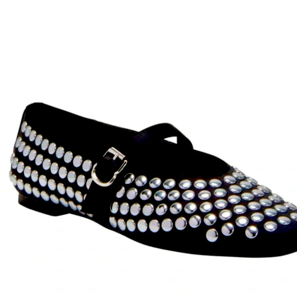 NWOT Katy Perry Evie studded Mary Jane